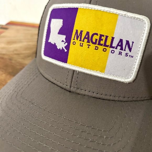 NWT Magellan Outdoors Men's Louisiana Badge State Cap - Picture 2 of 7